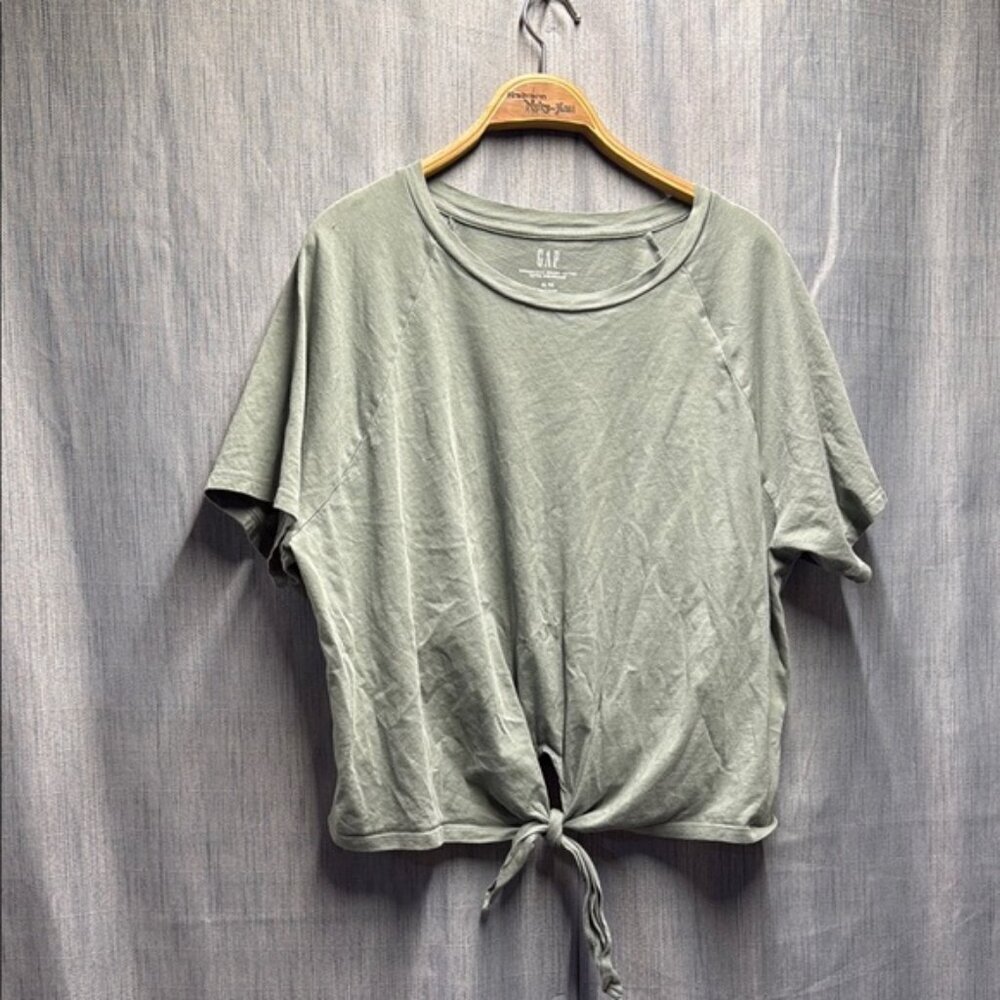 The Gap Women's Green Tie-Front Top size XL